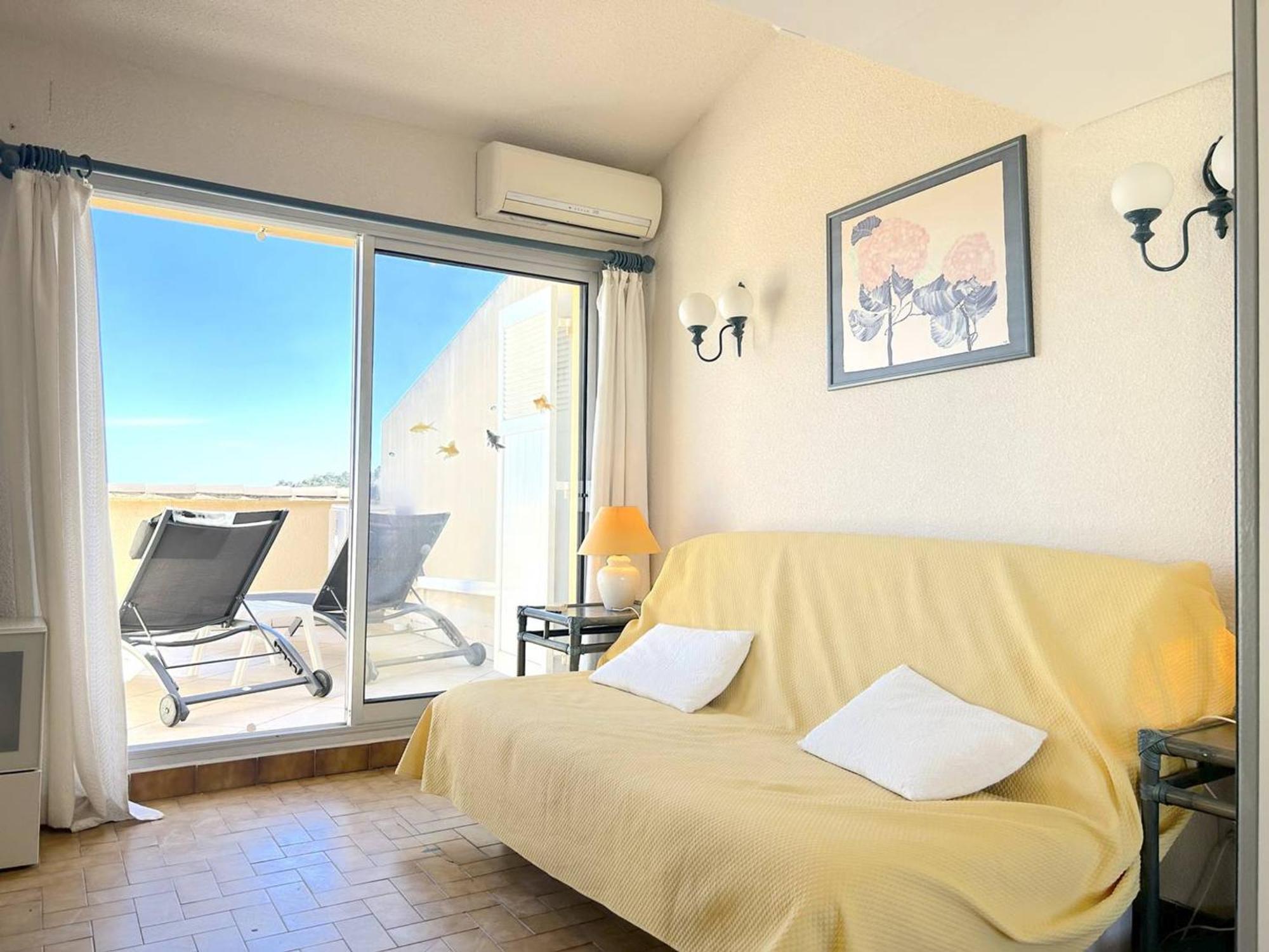 Appartement 3 Pieces 6 Pers Avec Terrasse, Clim, Piscine Privee, Parking - Fr-1-251-81 Le Lavandou Exterior photo