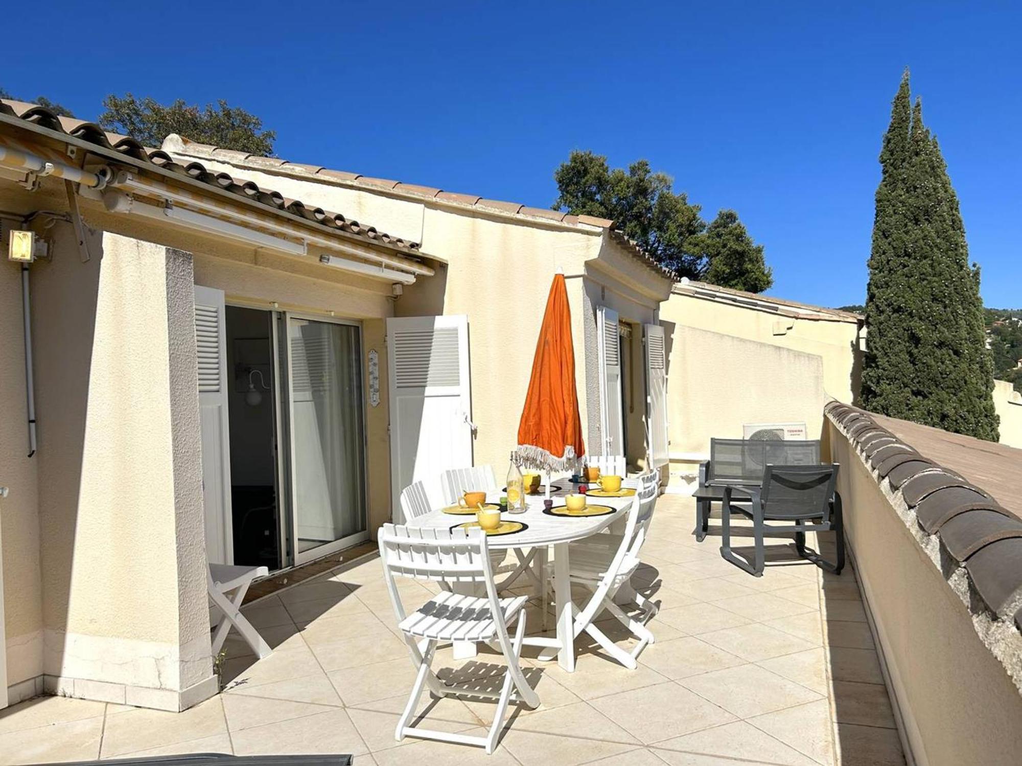 Appartement 3 Pieces 6 Pers Avec Terrasse, Clim, Piscine Privee, Parking - Fr-1-251-81 Le Lavandou Exterior photo
